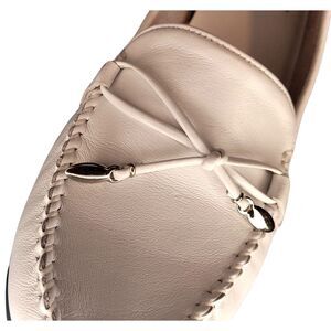 Mootsie Tootsie Martina White Genuine Leather Silver Tassel Loafers 7.5M Shoes